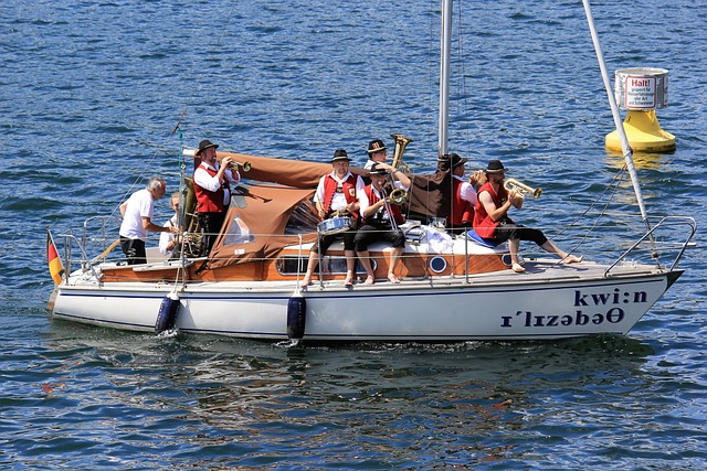 挥他们的潜 挥他们的潜